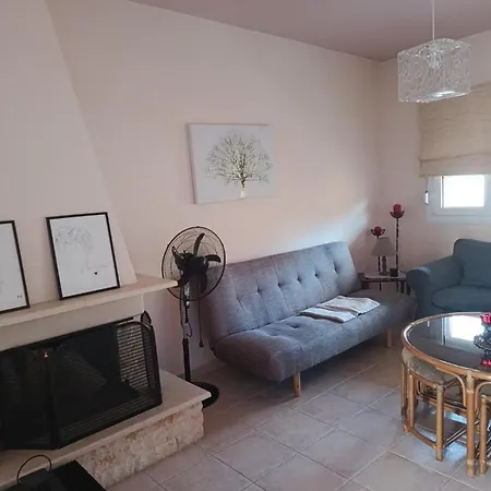 Peloraapartment * Néa Péramos