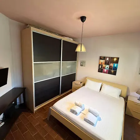 Peloraapartment *