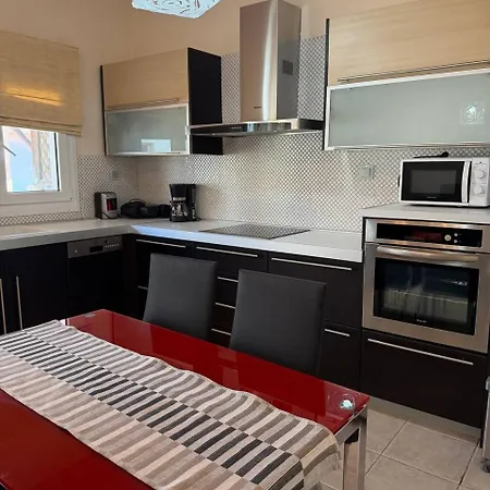 Peloraapartment *