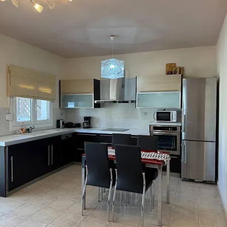 Peloraapartment Néa Péramos