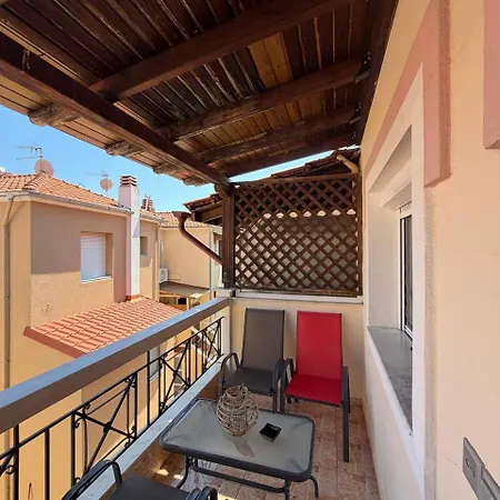 Peloraapartment Апартамент